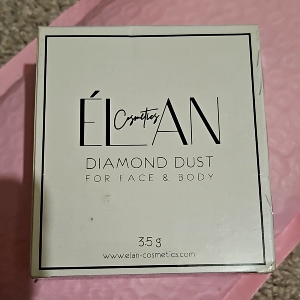 Brand New- Elan Cosmetics Diamond Dust for Face and Body in Champagne
